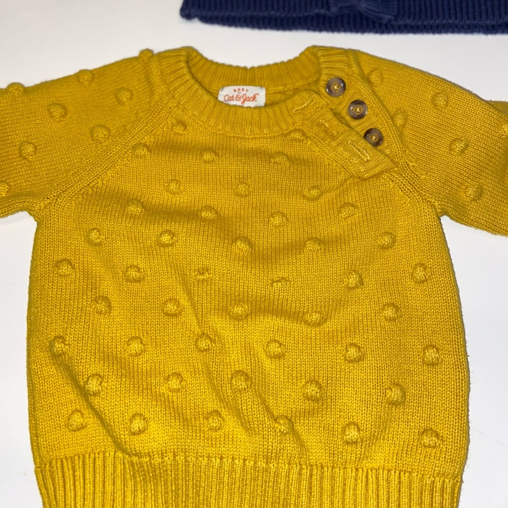 Sweater for 3-6 month old Boy!